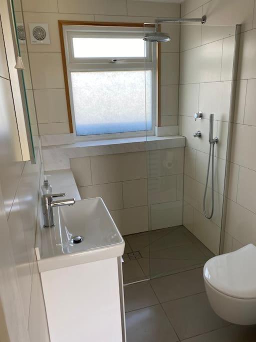 Beautifully Appointed 2 Storey Chalet With Access To Outdoor Swimming Pool - 5 Minute Stroll To Miles Of Sandy Beach - Near To The Norfolk Broads & Great Yarmouth Scratby Dış mekan fotoğraf